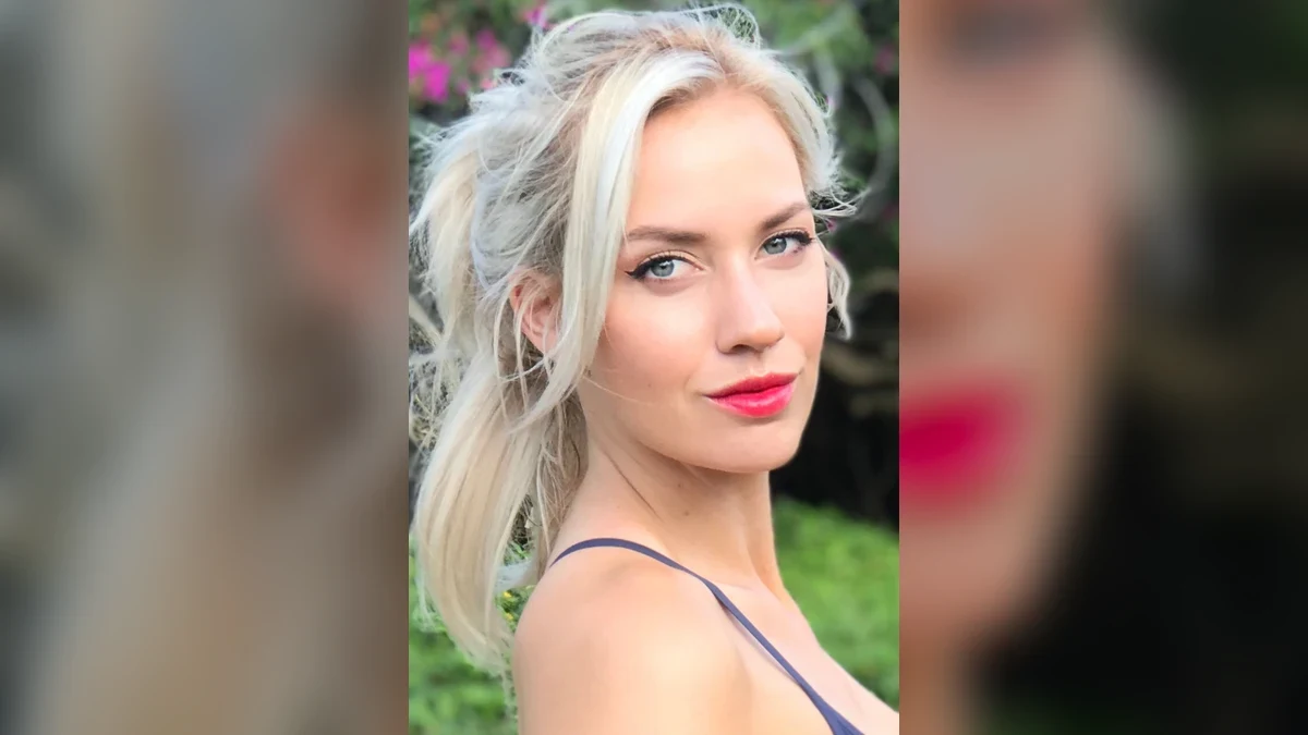 Porträtt av Paige Spiranac
